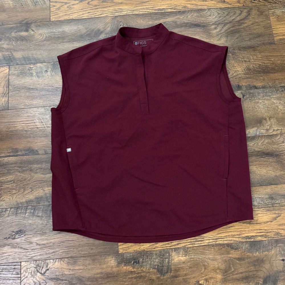 FIGS Rafaela Oversized Scrub Top Burgundy Wine Sleeveless Women's Medium